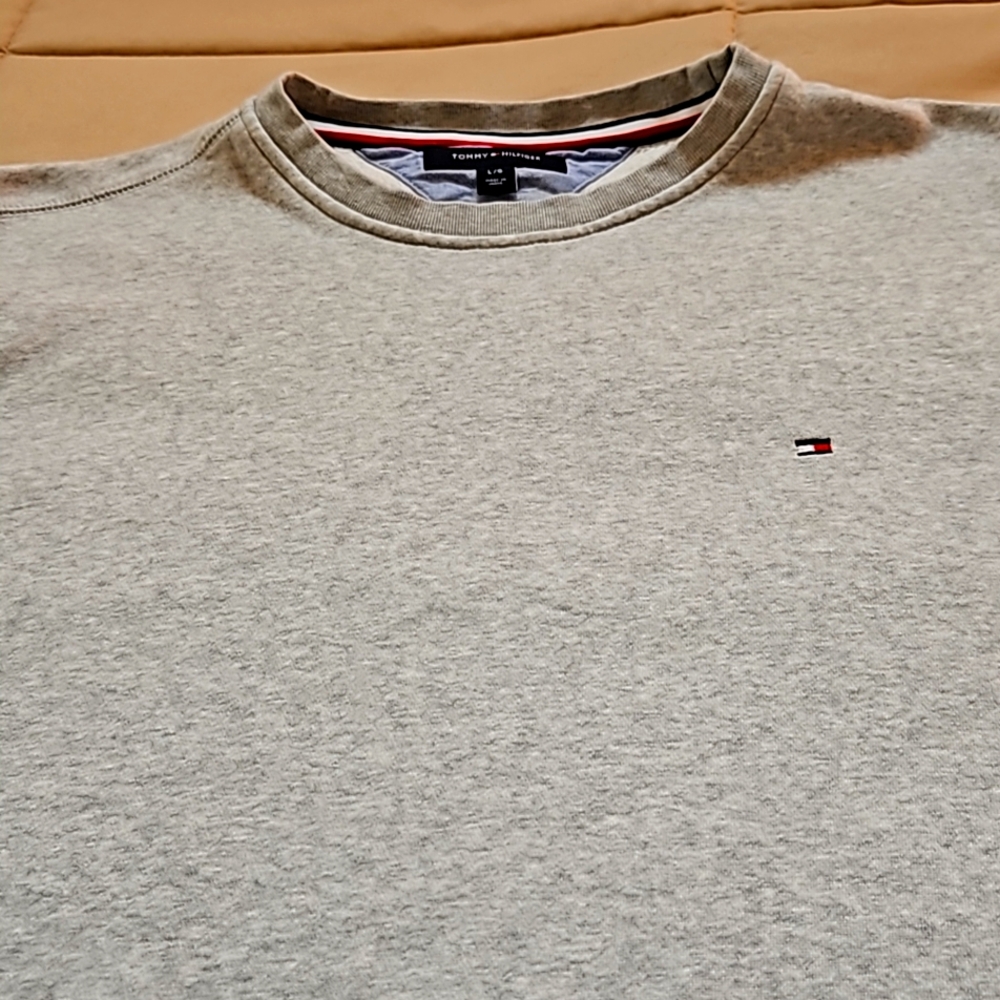 Tommy Hilfiger sweatshirt